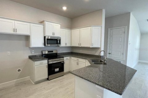 Casa en venta en Dade City, Florida, 4 dormitorios, 151.9 m2 № 1828469 - foto 3