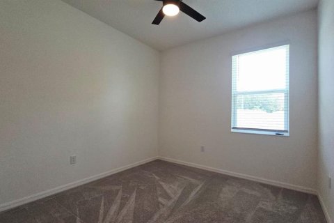 House in Fruitland Park, Florida 4 bedrooms, 154.12 sq.m. № 1830102 - photo 12
