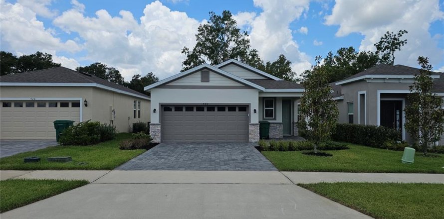 Casa en Fruitland Park, Florida 4 dormitorios, 154.12 m2 № 1830102