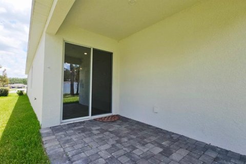 House in Fruitland Park, Florida 4 bedrooms, 154.12 sq.m. № 1830102 - photo 19