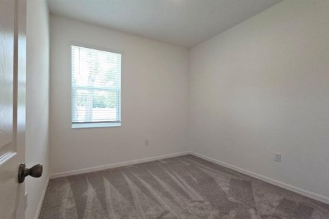 House in Fruitland Park, Florida 4 bedrooms, 154.12 sq.m. № 1830102 - photo 11