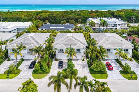 Townhouse in Boca Raton, Florida 3 bedrooms, 265.7 sq.m. № 2146671