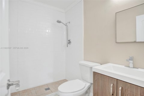 Immobilier commercial à vendre à Fort Lauderdale, Floride: 109.16 m2 № 2023685 - photo 28