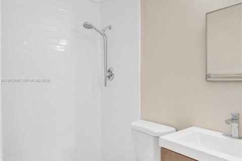 Immobilier commercial à vendre à Fort Lauderdale, Floride: 109.16 m2 № 2023685 - photo 29