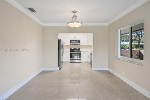 Immobilier commercial à vendre à Fort Lauderdale, Floride: 109.16 m2 № 2023685 - photo 17
