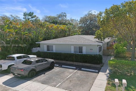 Immobilier commercial à vendre à Fort Lauderdale, Floride: 109.16 m2 № 2023685 - photo 9