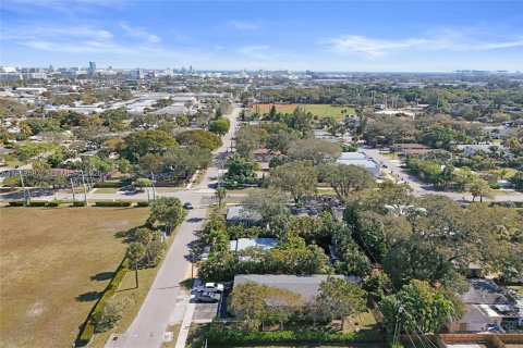 Immobilier commercial à vendre à Fort Lauderdale, Floride: 109.16 m2 № 2023685 - photo 5