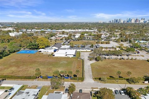 Immobilier commercial à vendre à Fort Lauderdale, Floride: 109.16 m2 № 2023685 - photo 7