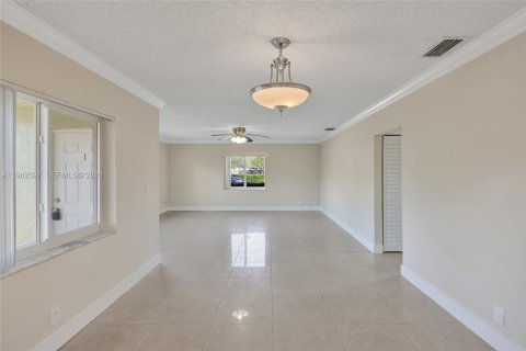 Immobilier commercial à vendre à Fort Lauderdale, Floride: 109.16 m2 № 2023685 - photo 19