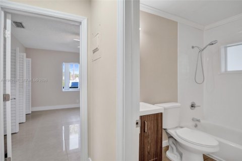 Immobilier commercial à vendre à Fort Lauderdale, Floride: 109.16 m2 № 2023685 - photo 22