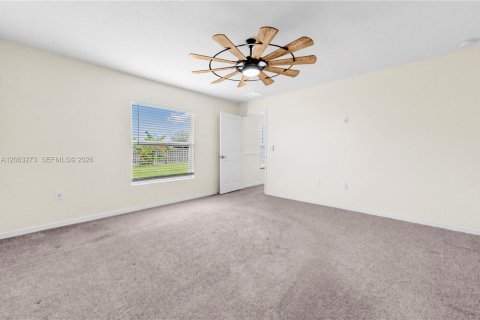 House in Port St. Lucie, Florida 4 bedrooms, 198.25 sq.m. № 2265319 - photo 30
