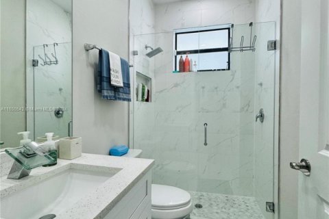 House in Cape Coral, Florida 3 bedrooms № 1790470 - photo 23