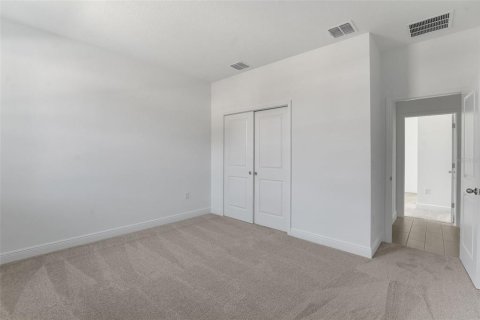 House in Apopka, Florida 4 bedrooms, 212.1 sq.m. № 1761904 - photo 27