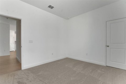 House in Apopka, Florida 4 bedrooms, 212.1 sq.m. № 1761904 - photo 21
