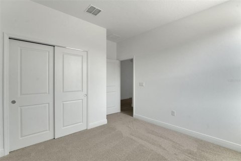 House in Apopka, Florida 4 bedrooms, 212.1 sq.m. № 1761904 - photo 25