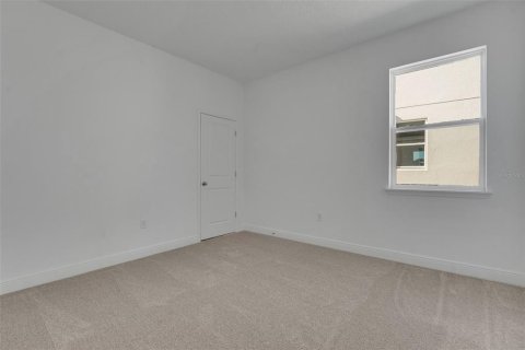 House in Apopka, Florida 4 bedrooms, 212.1 sq.m. № 1761904 - photo 22