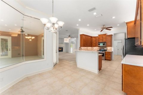 House in Newberry, Florida 5 bedrooms, 263.01 sq.m. № 2093275 - photo 17