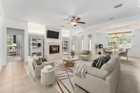 House in Newberry, Florida 5 bedrooms, 263.01 sq.m. № 2093275 - photo 5