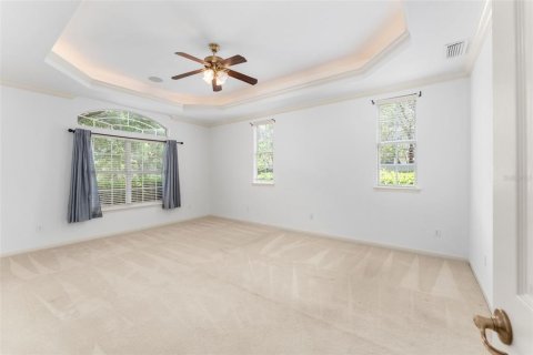 House in Newberry, Florida 5 bedrooms, 263.01 sq.m. № 2093275 - photo 9