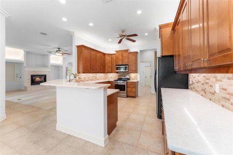 House in Newberry, Florida 5 bedrooms, 263.01 sq.m. № 2093275 - photo 19