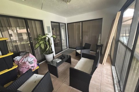 Condo in Coconut Creek, Florida, 2 bedrooms  № 2260687 - photo 22
