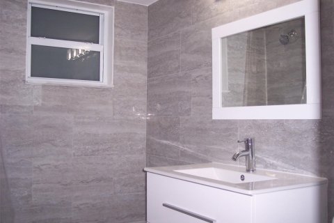 Condominio en venta en Dania Beach, Florida, 1 dormitorio, 78.97 m2 № 1182526 - foto 1