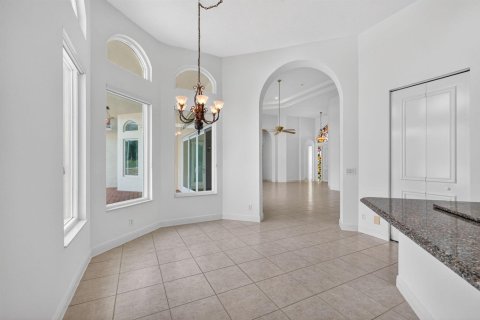 House in Delray Beach, Florida 3 bedrooms, 286.42 sq.m. № 2251913 - photo 15