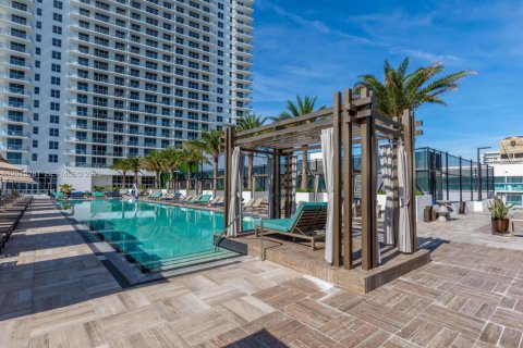 Copropriété à louer à Hollywood, Floride: 3 chambres, 104.89 m2 № 2171346 - photo 7