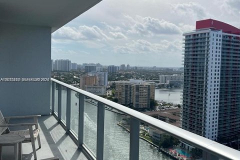 Copropriété à louer à Hollywood, Floride: 3 chambres, 104.89 m2 № 2171346 - photo 19