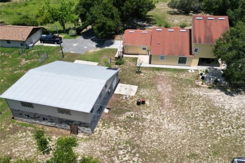 House in Lady Lake, Florida 4 bedrooms, 293.57 sq.m. № 2239256 - photo 7