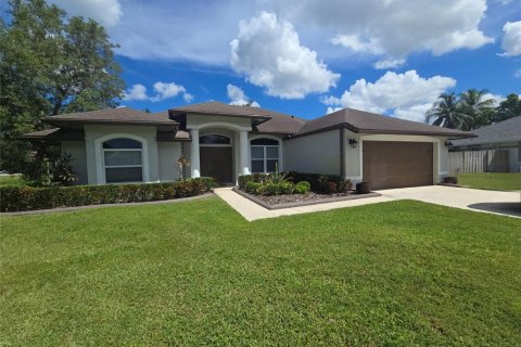 House in Wellington, Florida 4 bedrooms, 177.91 sq.m. № 2295641