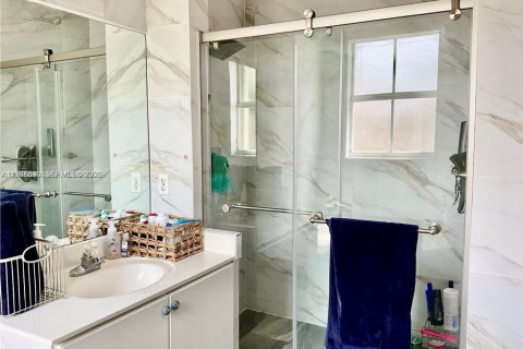 Villa ou maison à vendre à Doral, Floride: 4 chambres, 214.23 m2 № 2064057 - photo 24