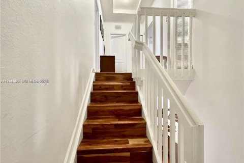 Villa ou maison à vendre à Doral, Floride: 4 chambres, 214.23 m2 № 2064057 - photo 17