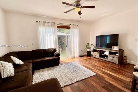 Villa ou maison à vendre à Doral, Floride: 4 chambres, 214.23 m2 № 2064057 - photo 14