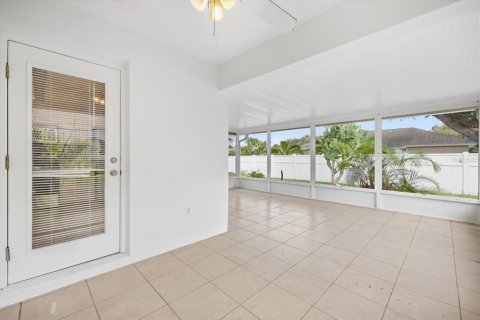 Villa ou maison à louer à Venice, Floride: 2 chambres, 89.19 m2 № 2385732 - photo 26
