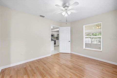Villa ou maison à louer à Venice, Floride: 2 chambres, 89.19 m2 № 2385732 - photo 18