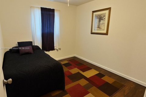 Casa en venta en Deerfield Beach, Florida, 4 dormitorios, 100.33 m2 № 1973284 - foto 2