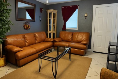 Casa en venta en Deerfield Beach, Florida, 4 dormitorios, 100.33 m2 № 1973284 - foto 3