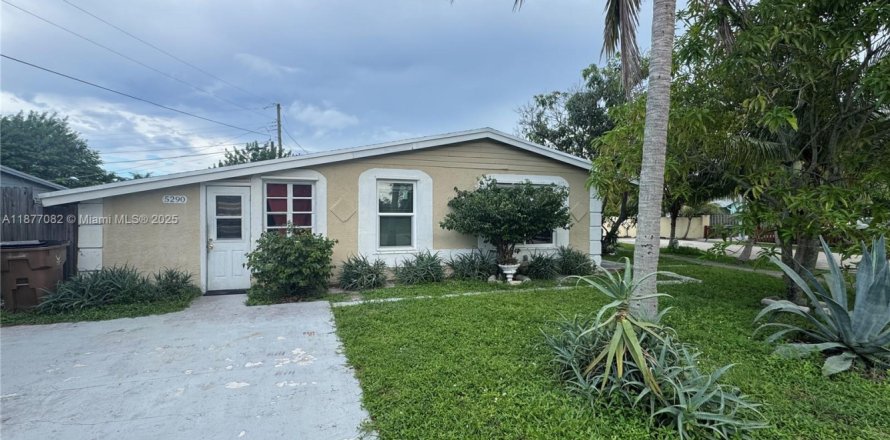 Casa en Deerfield Beach, Florida 4 dormitorios, 100.33 m2 № 1973284