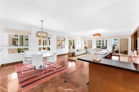Condominio en venta en Miami Beach, Florida, 3 dormitorios, 254.92 m2 № 1890378 - foto 1