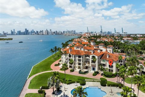 Condominio en venta en Miami Beach, Florida, 3 dormitorios, 254.92 m2 № 1890378 - foto 6