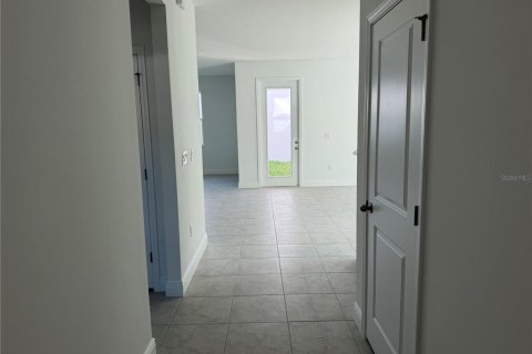 Villa ou maison à louer à Winter Garden, Floride: 4 chambres, 195.28 m2 № 2420036 - photo 3