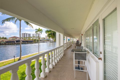Condo in Fort Lauderdale, Florida, 1 bedroom № 2006707 - photo 8