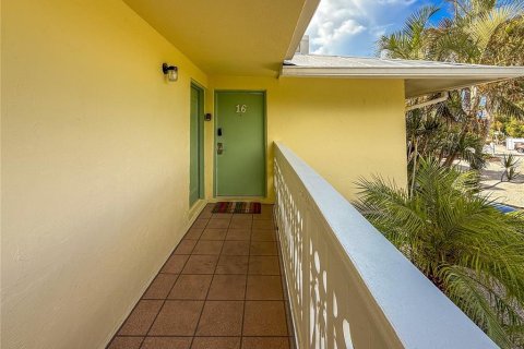 Copropriété à vendre à Longboat Key, Floride: 2 chambres, 94.2 m2 № 1918906 - photo 2