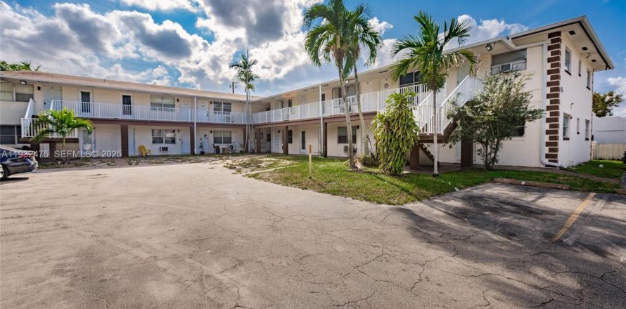 Condo in Hollywood, Florida, 1 bedroom  № 1993061