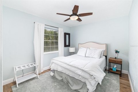 Casa en venta en Winter Park, Florida, 4 dormitorios, 188.59 m2 № 1847117 - foto 23