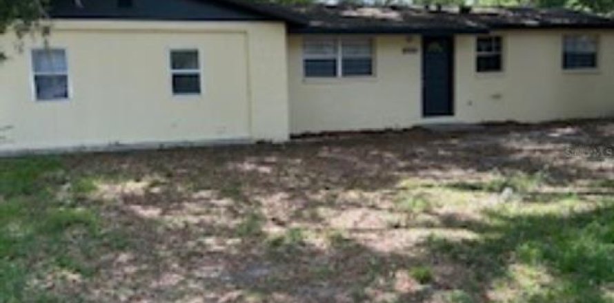 House in Brooksville, Florida 3 bedrooms, 116.31 sq.m. № 2111949