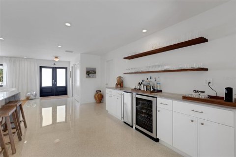 House in Saint Petersburg, Florida 4 bedrooms, 224.08 sq.m. № 1746656 - photo 23