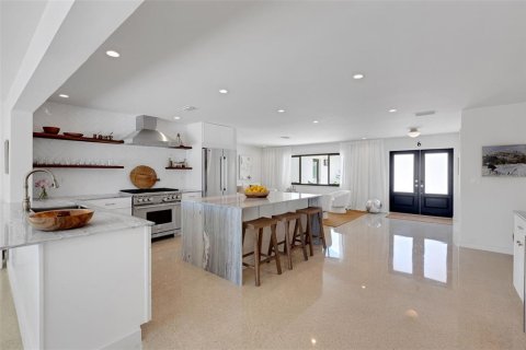 House in Saint Petersburg, Florida 4 bedrooms, 224.08 sq.m. № 1746656 - photo 29