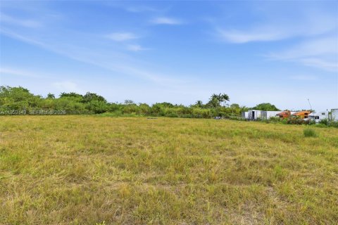 Immobilier commercial à vendre à Miami, Floride № 2018070 - photo 19